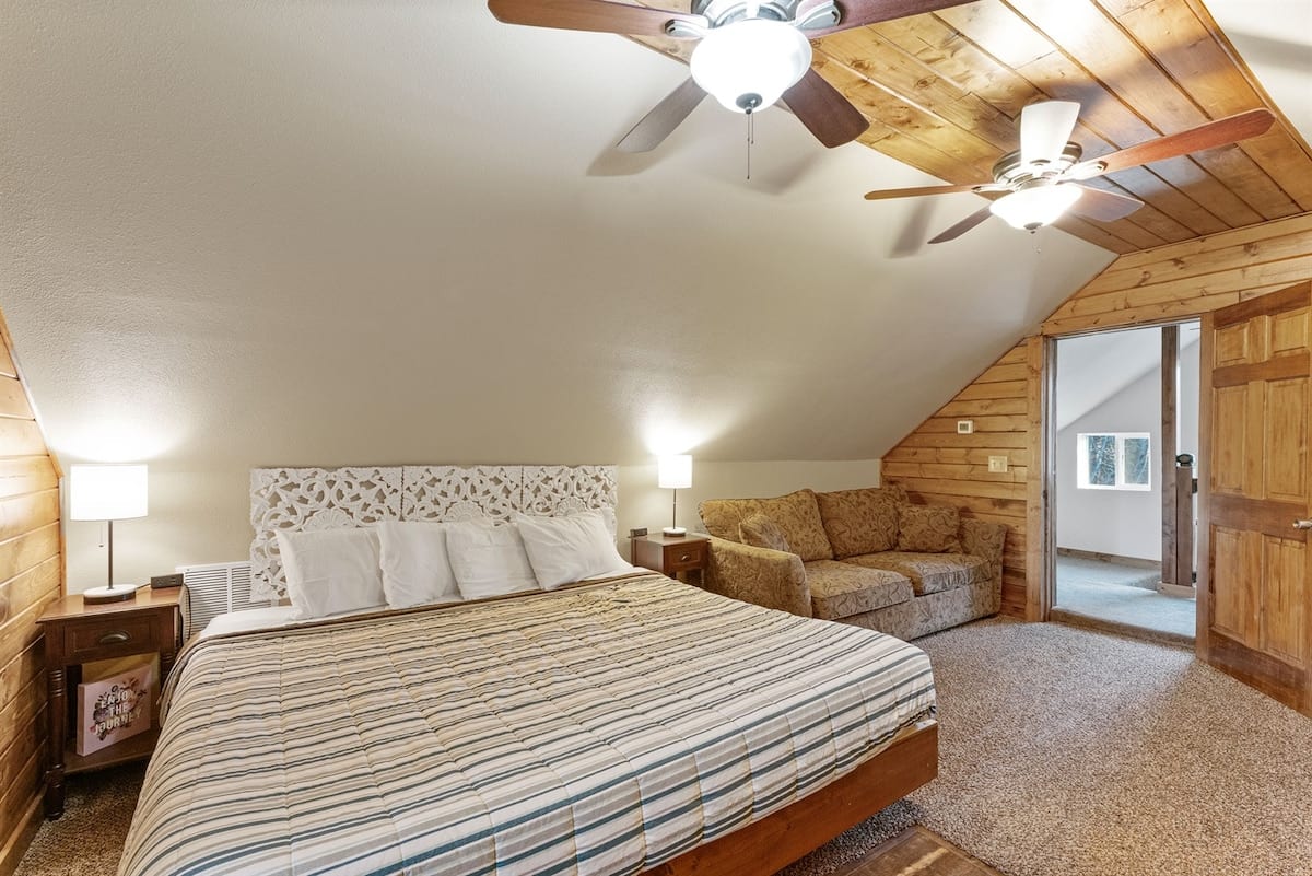 Blue Cabin photo 2