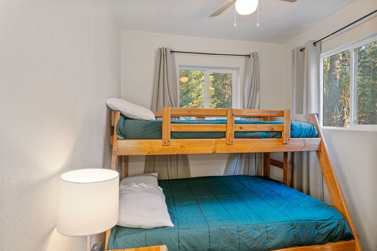 Blue Cabin Lower photo 2